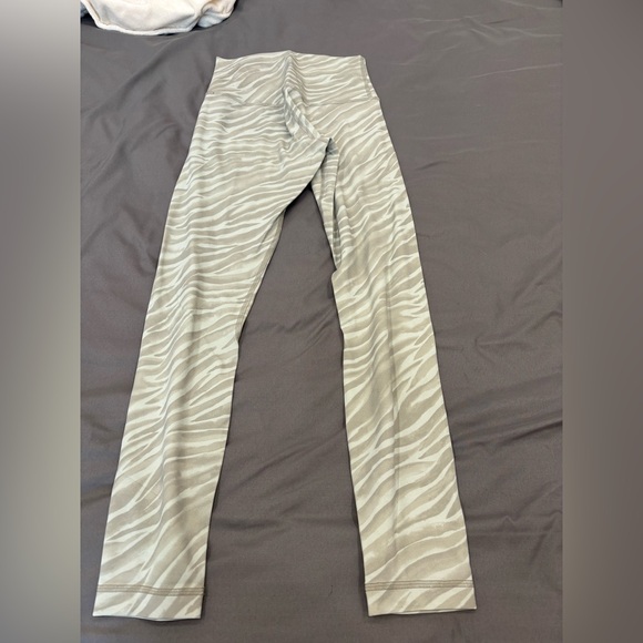 Align 25 - Picture 2 of 3